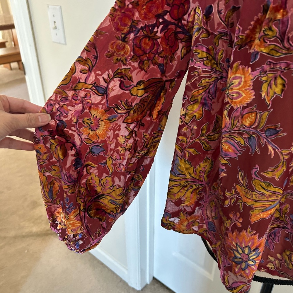 NWT Anthropologie The Estela Burnout Sheer Floral Printed Blouse in Maroon - Picture 7 of 14